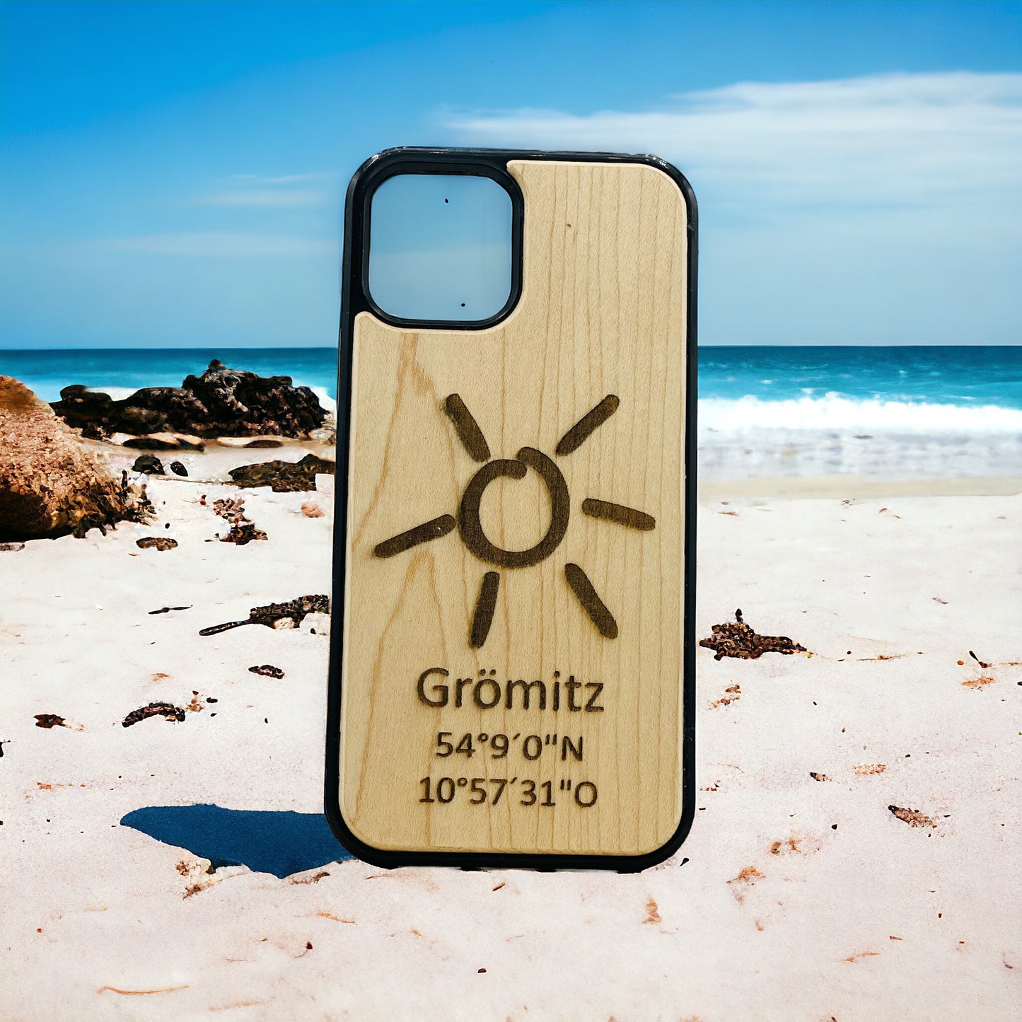 Grömitz Handyhülle aus Holz für Apple iPhone, Samsung Galaxy und Google Pixel